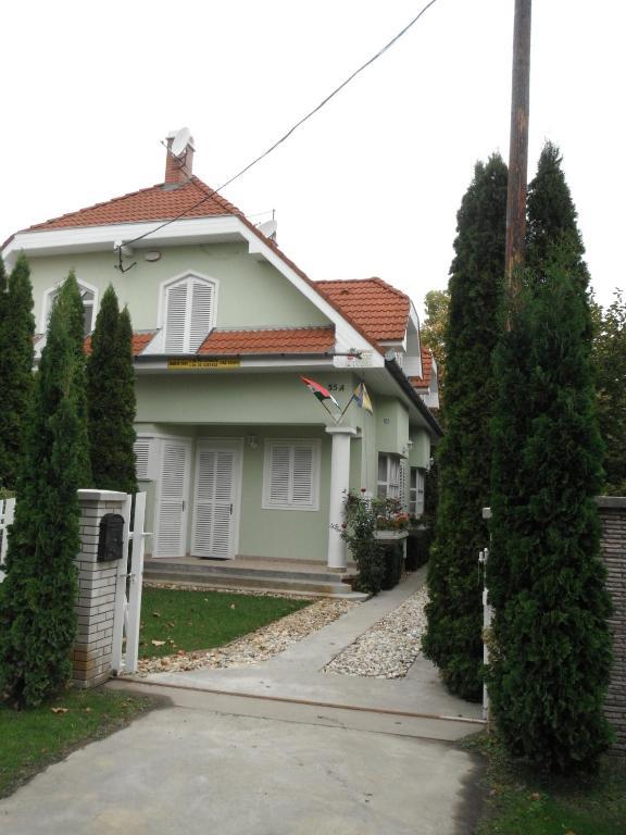 Csokonai Guesthouse Zamardi Exterior photo